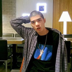 Meet your Posher, Wayne